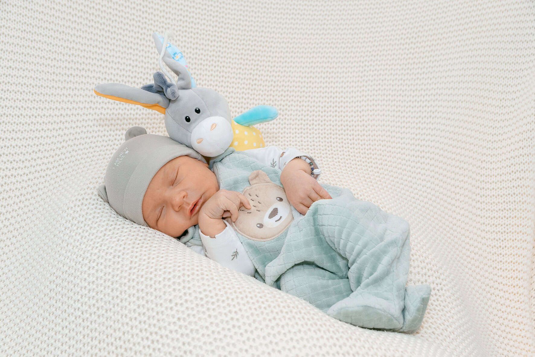 251120 Julien Maximilian a0e4aff5