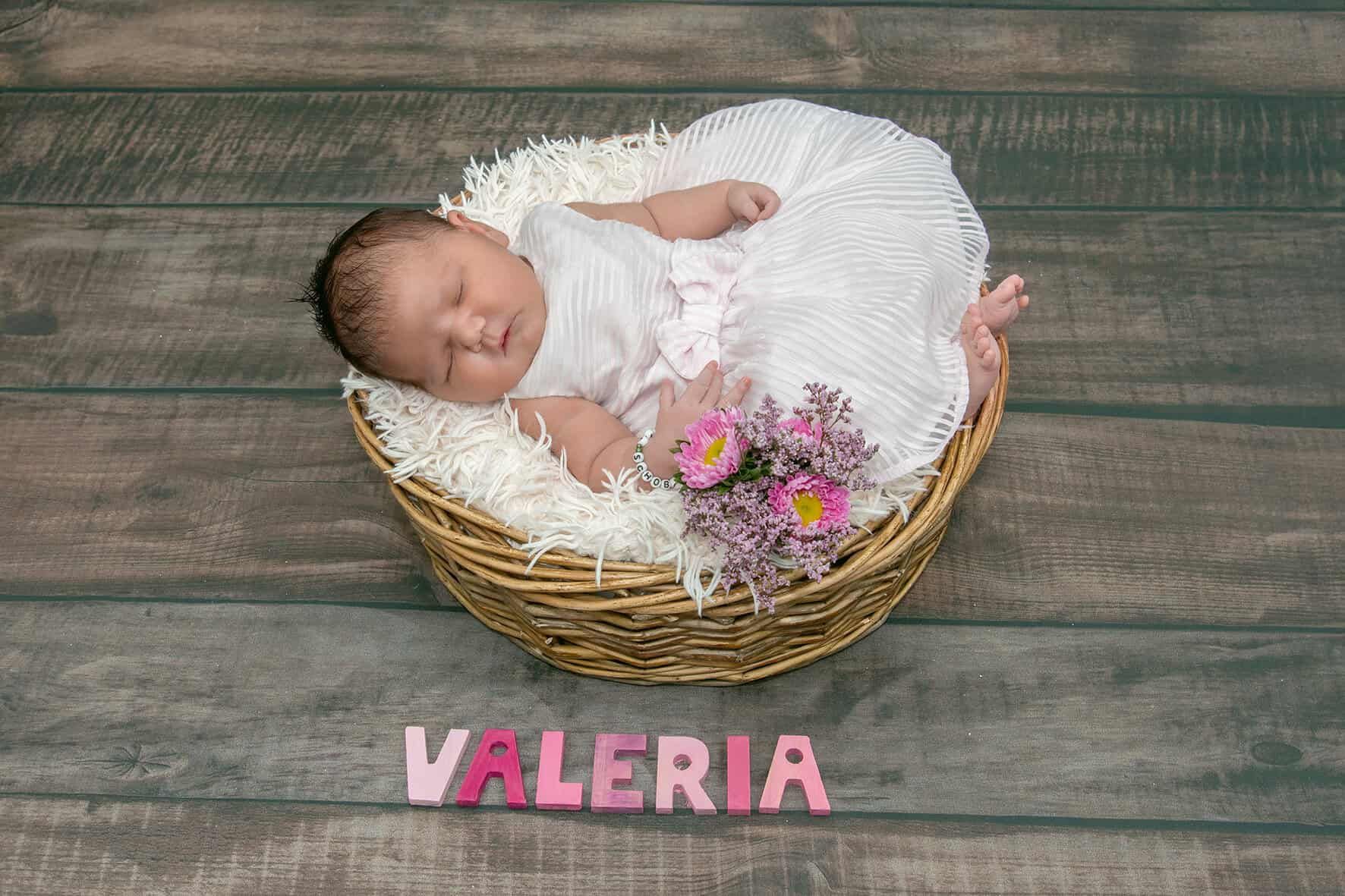 250813 Valeria Jennifer b78a91a2